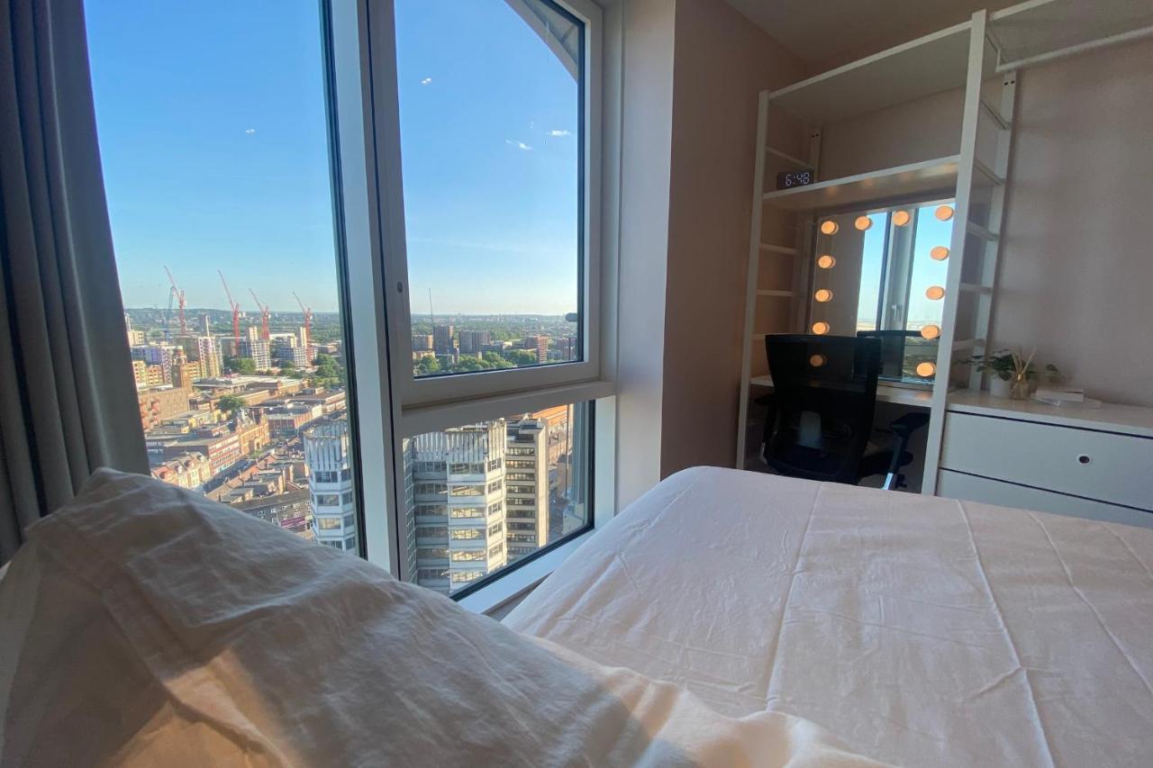Amazing London City Skyline View & Transport Links Barking  Eksteriør bilde
